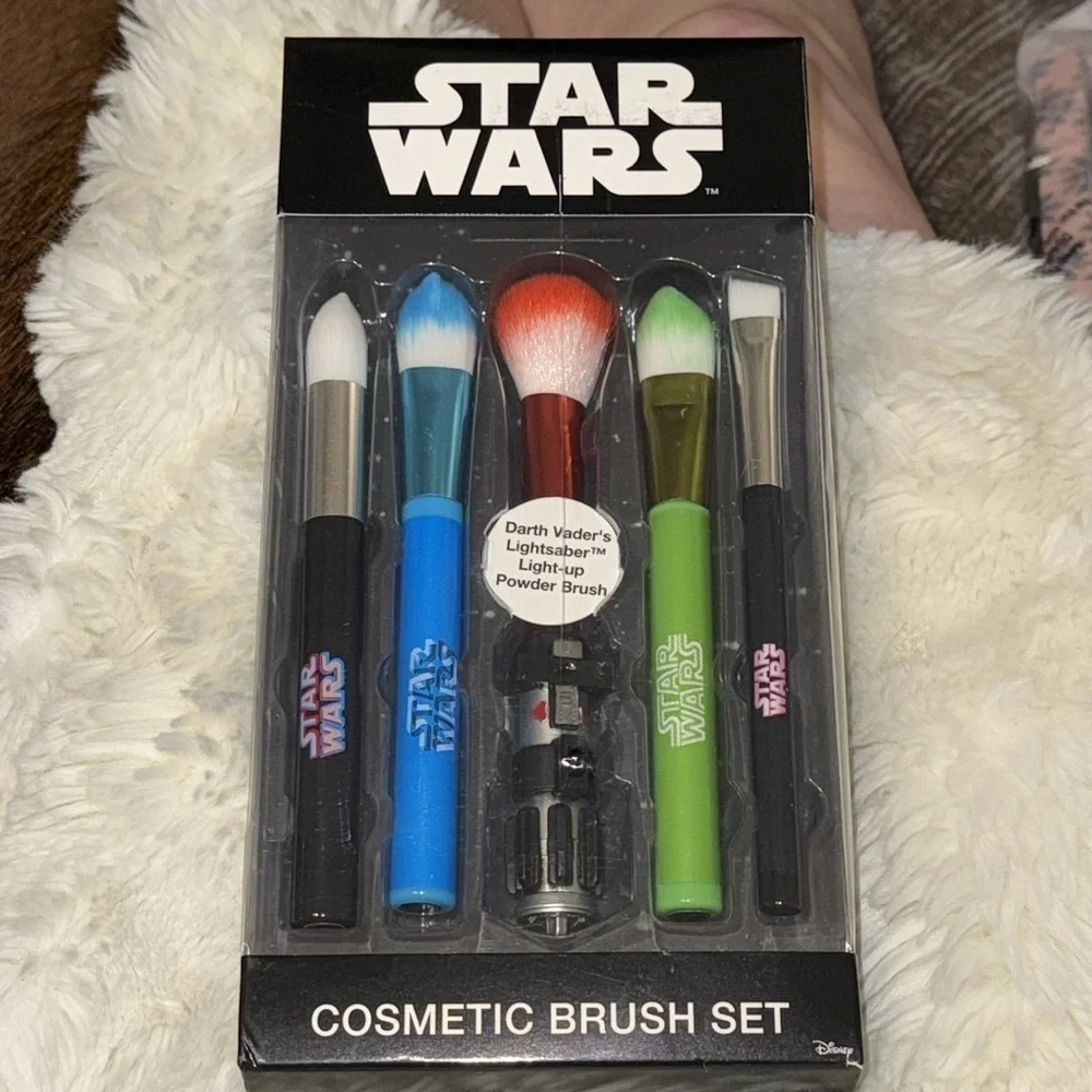 TASTE COSMETICS X STAR WARS 5-Piece Makeup Brush Set NIB